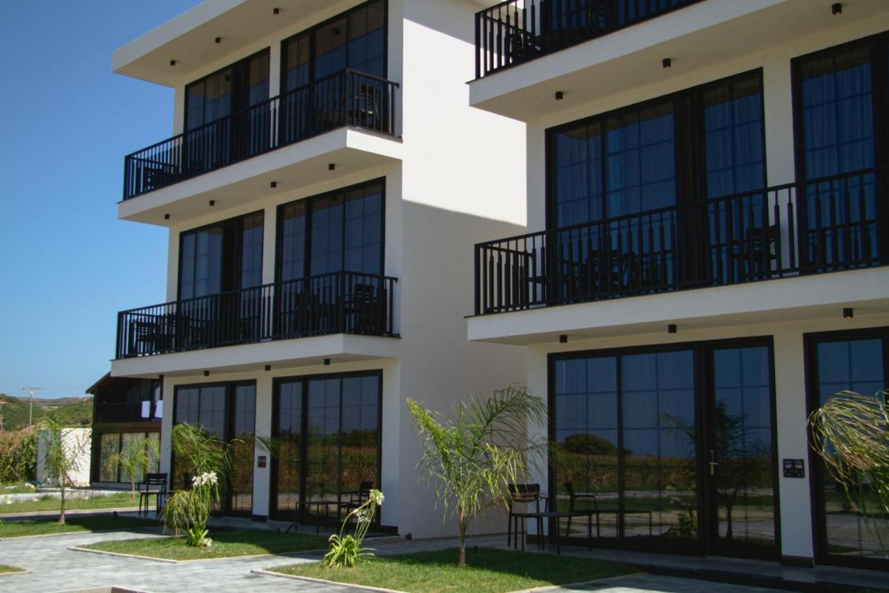 Posh Villas Rrogozhine Екстер'єр фото
