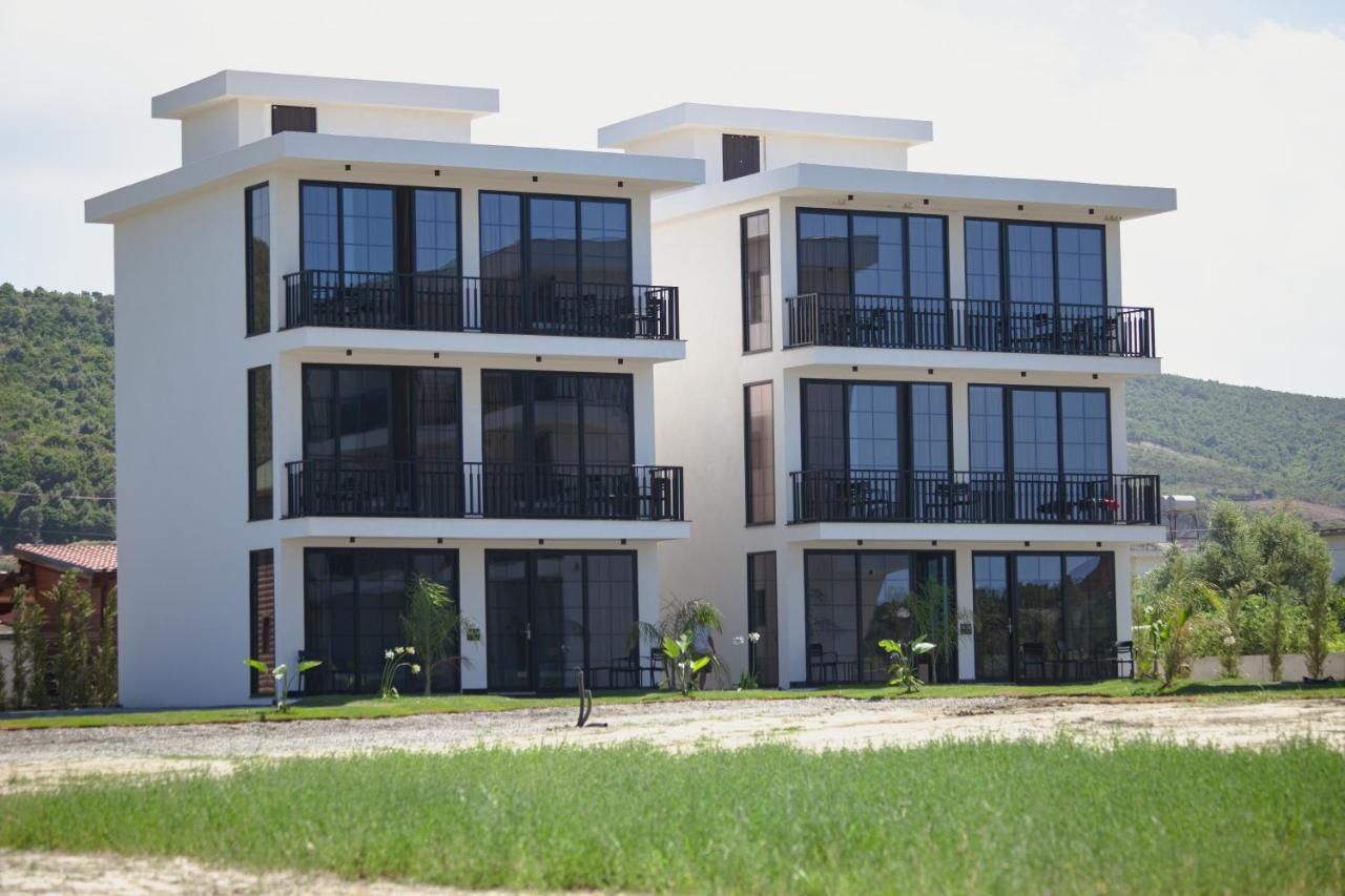 Posh Villas Rrogozhine Екстер'єр фото