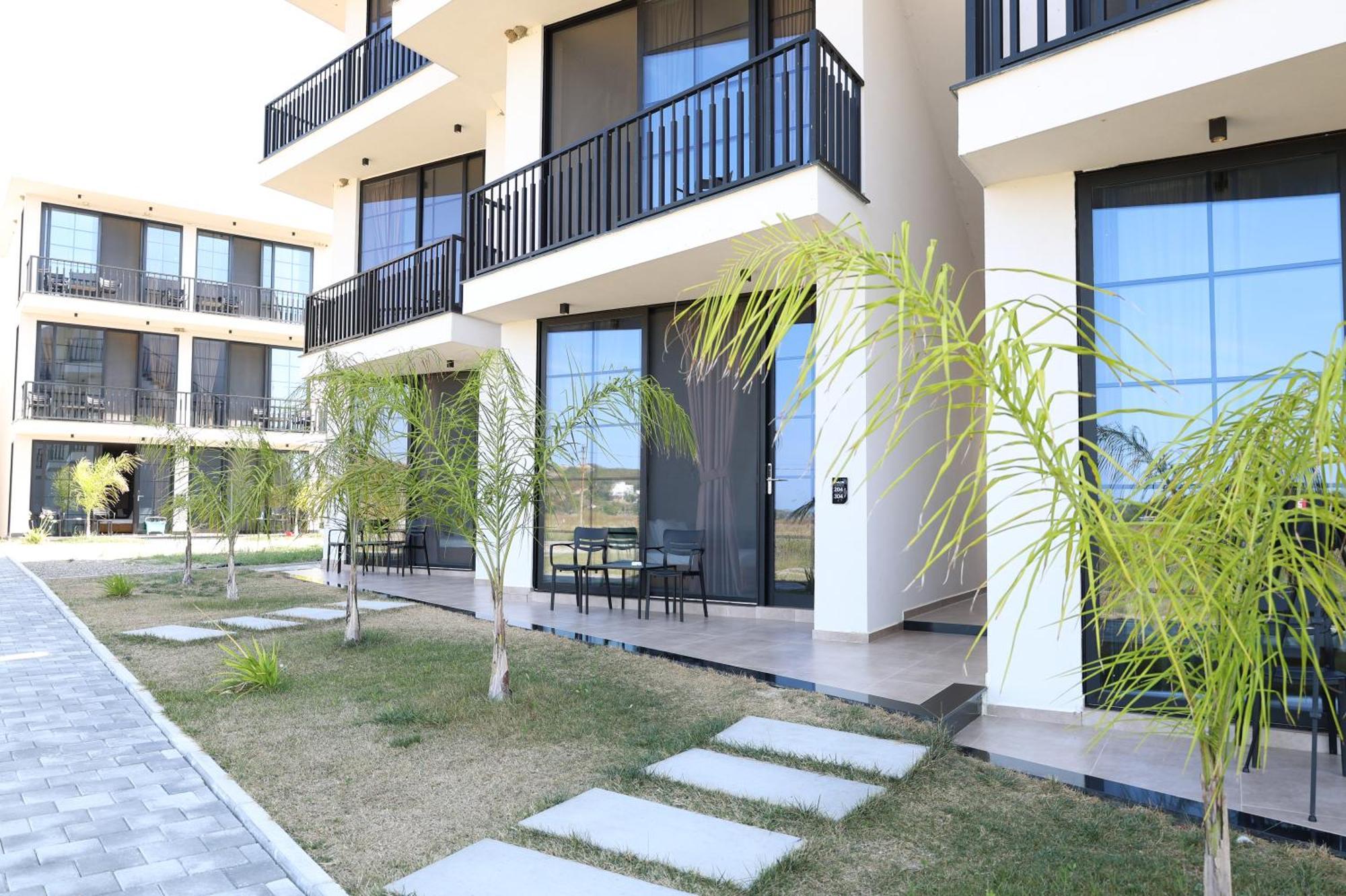 Posh Villas Rrogozhine Екстер'єр фото