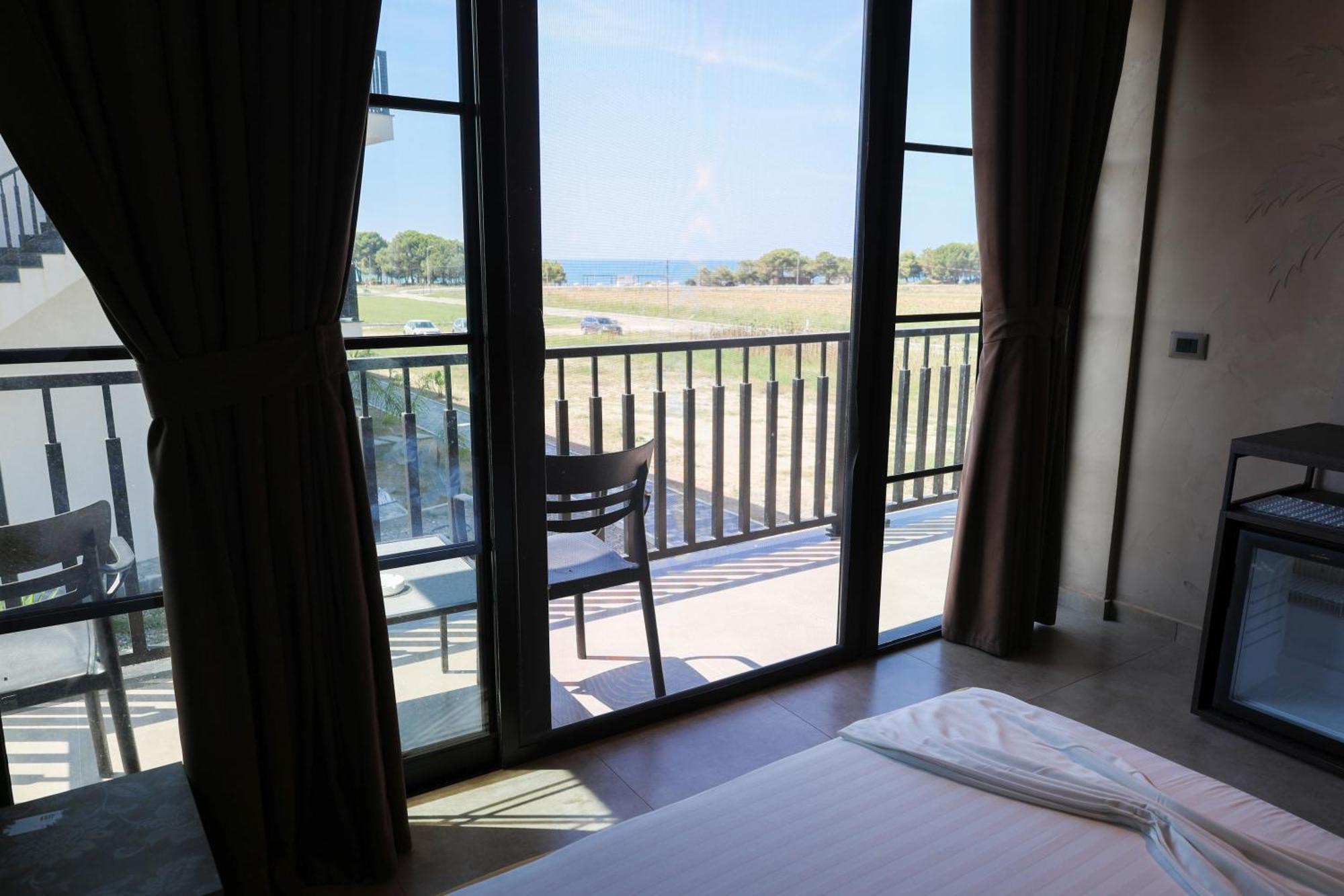 Posh Villas Rrogozhine Екстер'єр фото