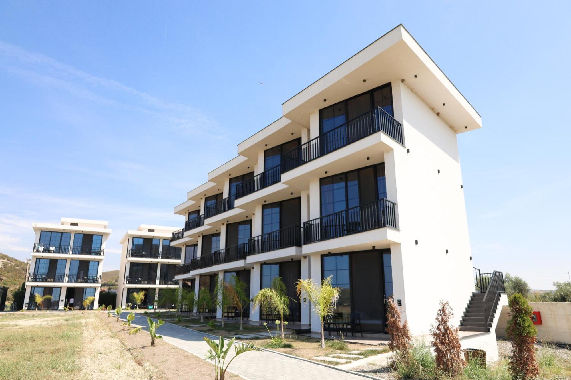 Posh Villas Rrogozhine Екстер'єр фото