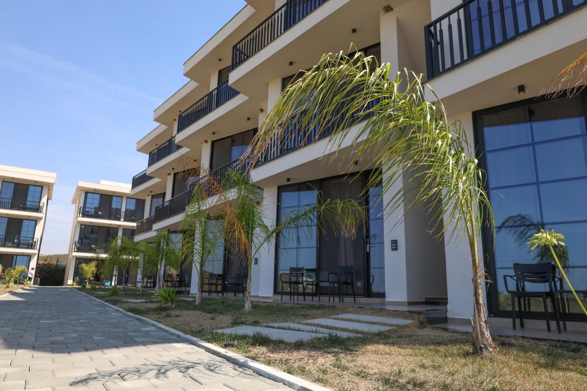 Posh Villas Rrogozhine Екстер'єр фото
