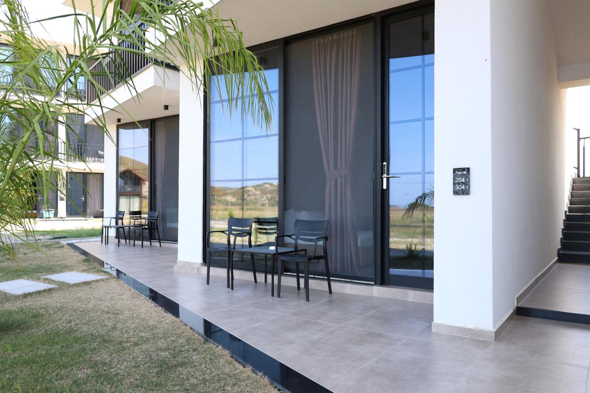 Posh Villas Rrogozhine Екстер'єр фото