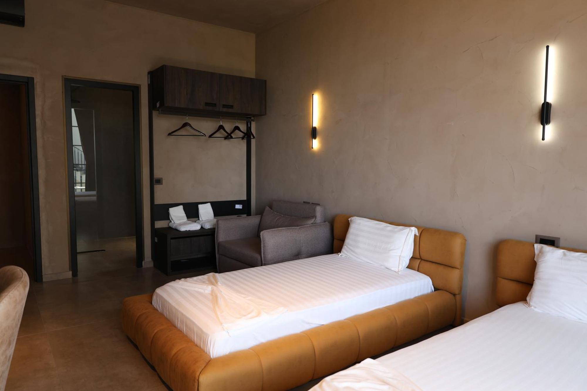 Posh Villas Rrogozhine Екстер'єр фото
